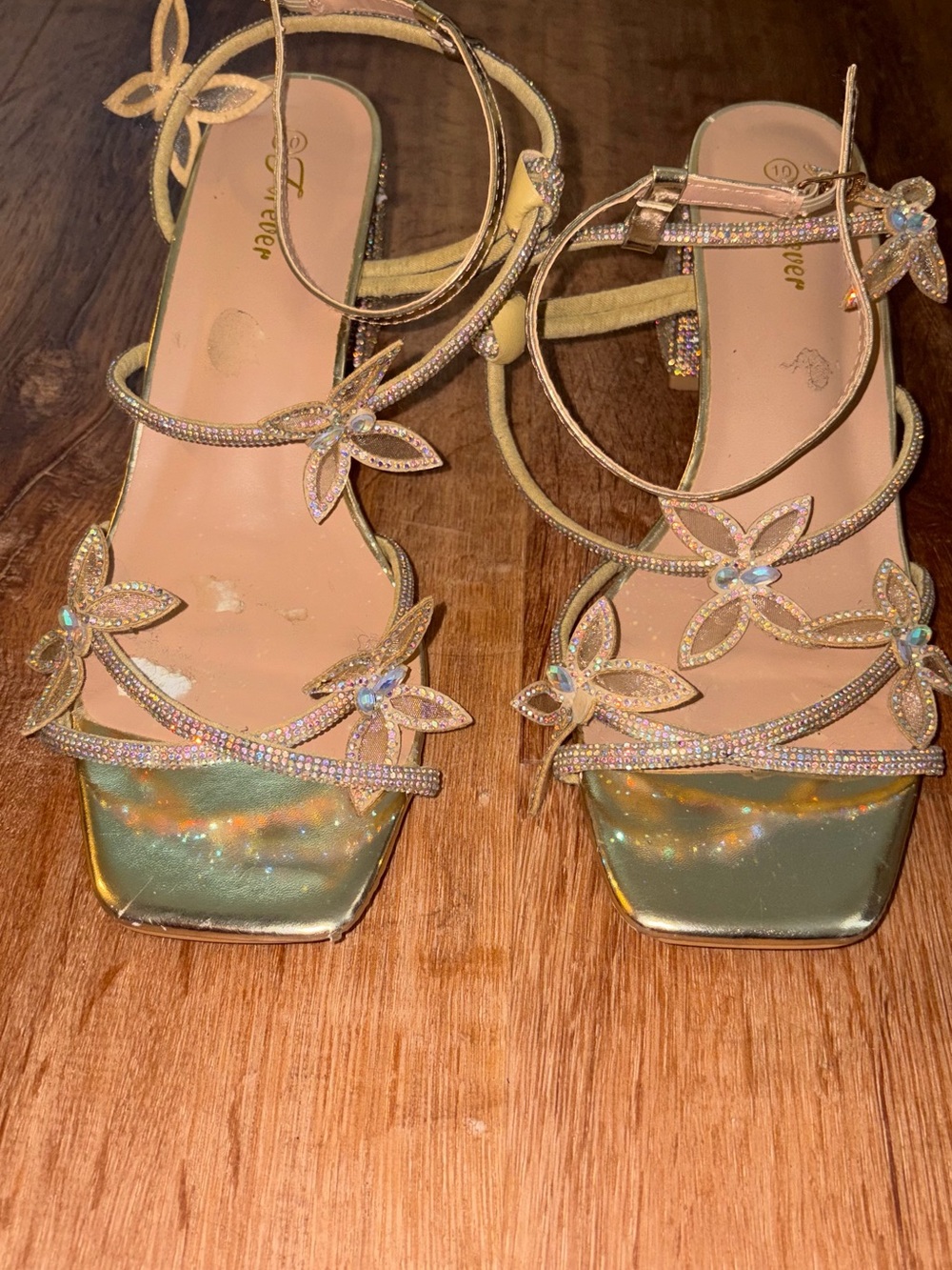 Crystal Floral Strappy Heels in Gold
